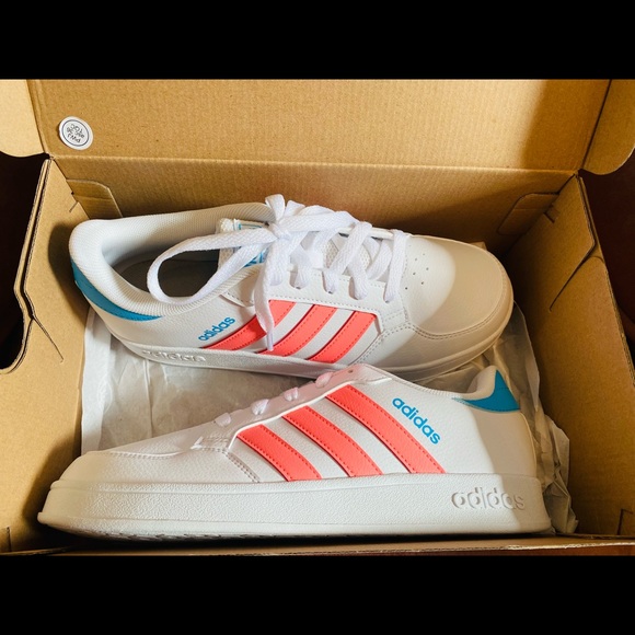 adidas Other - Adidas Breaknet Sneakers- girls youth medium- brand new in box- Size 5
